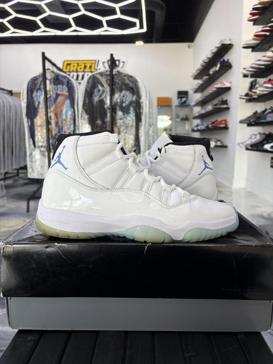 Jordan 11 "Legend Blue" Used Size 9.5