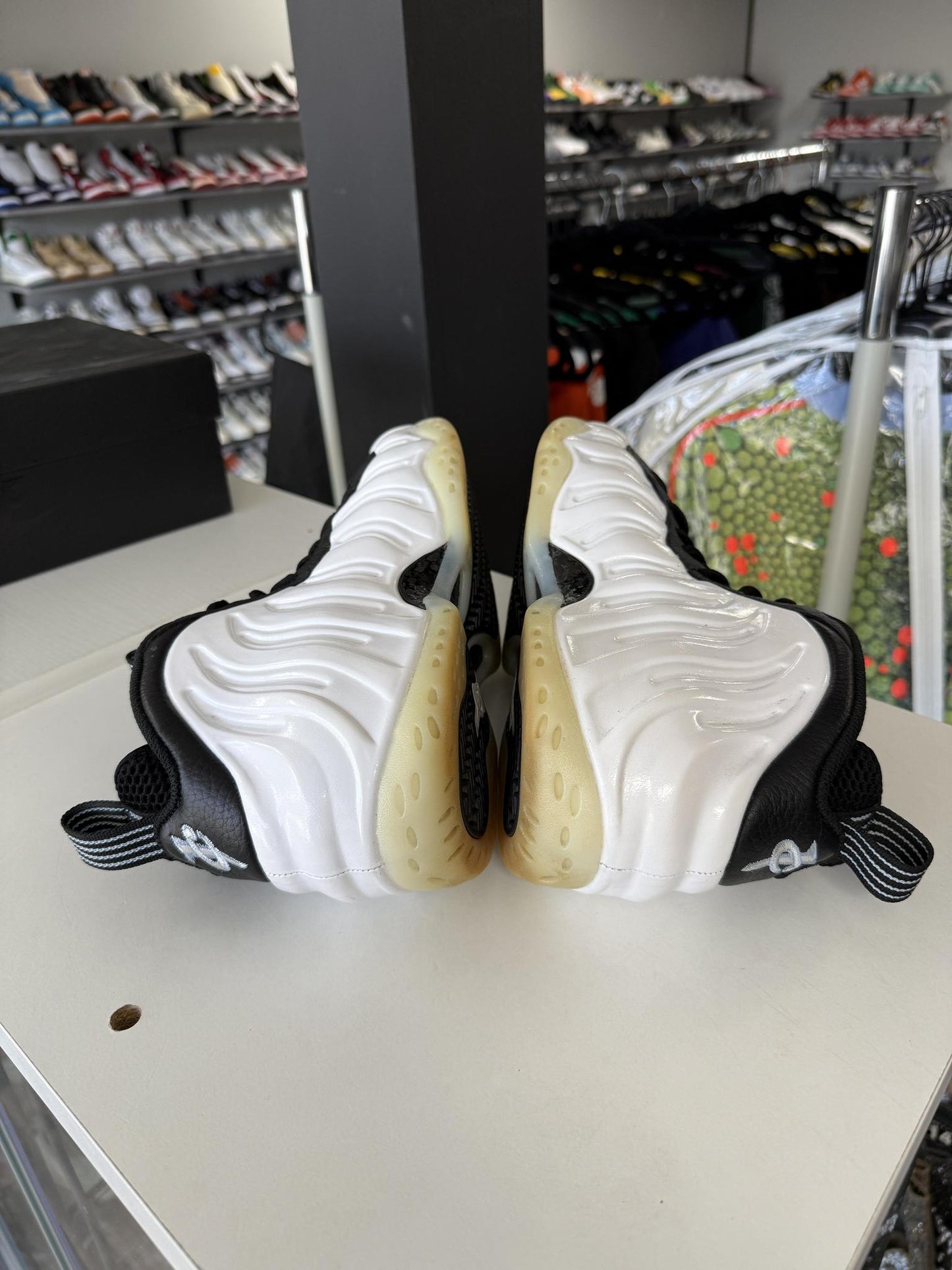 Nike Foamposite One "White Metallic Silver" Used Size 9