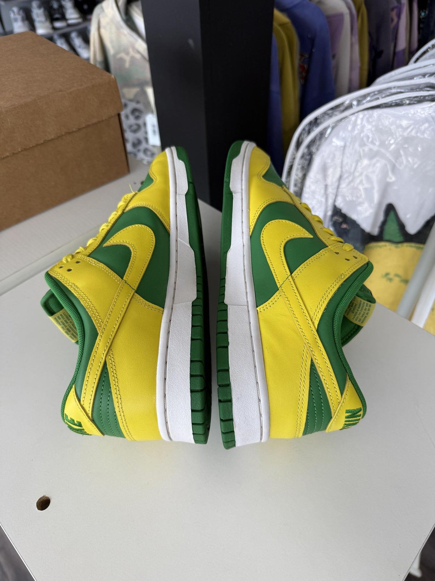 Nike Dunk Low "Reverse Brazil" Used Size 12