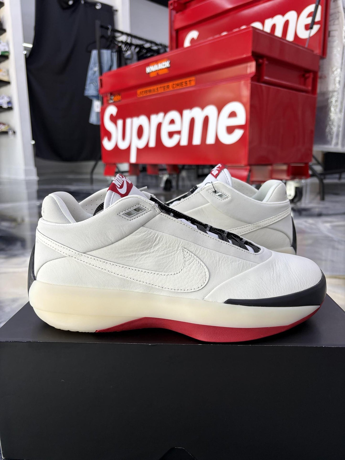 Jordan 40 "Chicago Cream" Used Size 10