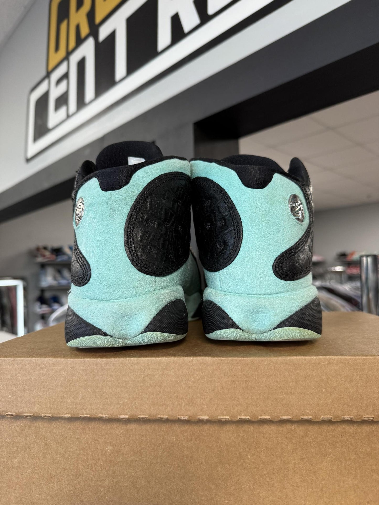 Jordan 13 "Island Green" Used Size 9.5
