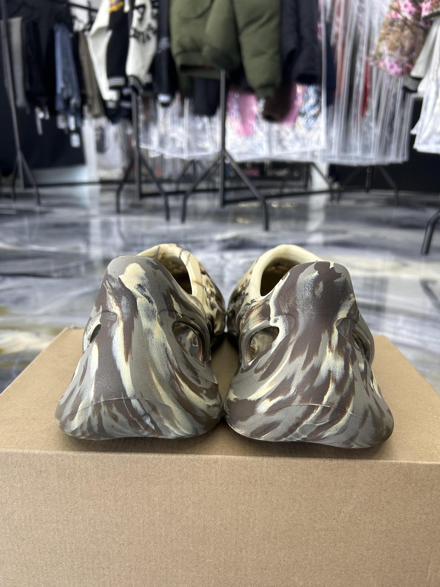 Yeezy Foam RNNR "MX Clay" Used Size 12
