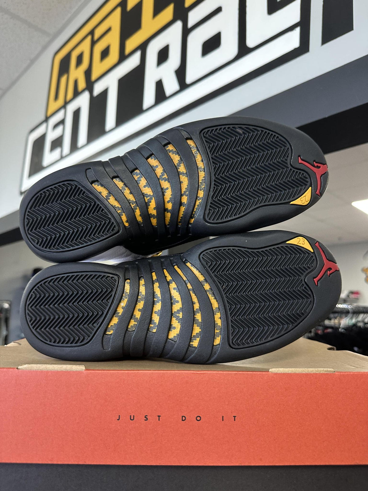 Jordan 12 "Taxi" Size 10 Used