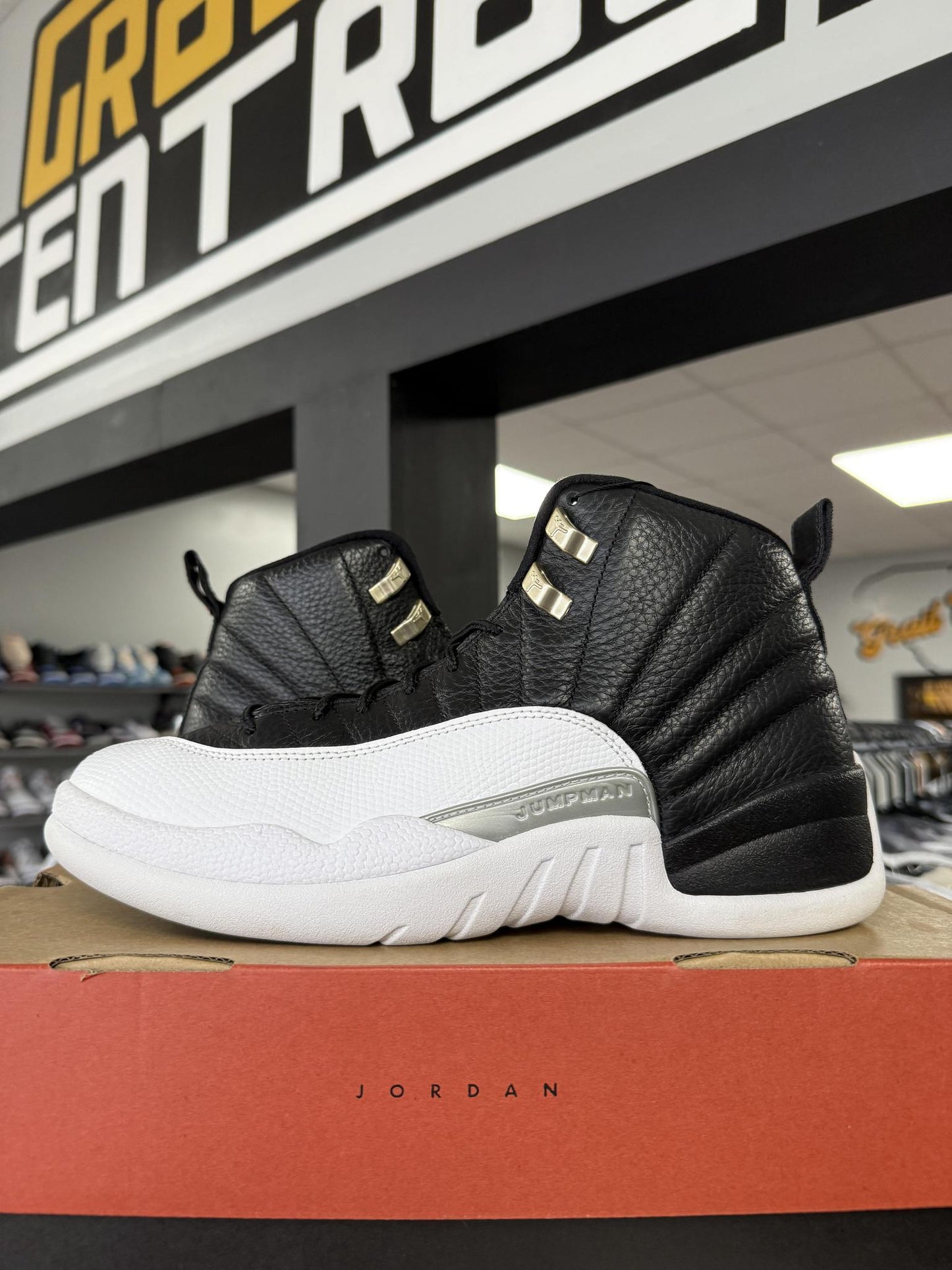 Jordan 12 "Playoff "Used Size 9