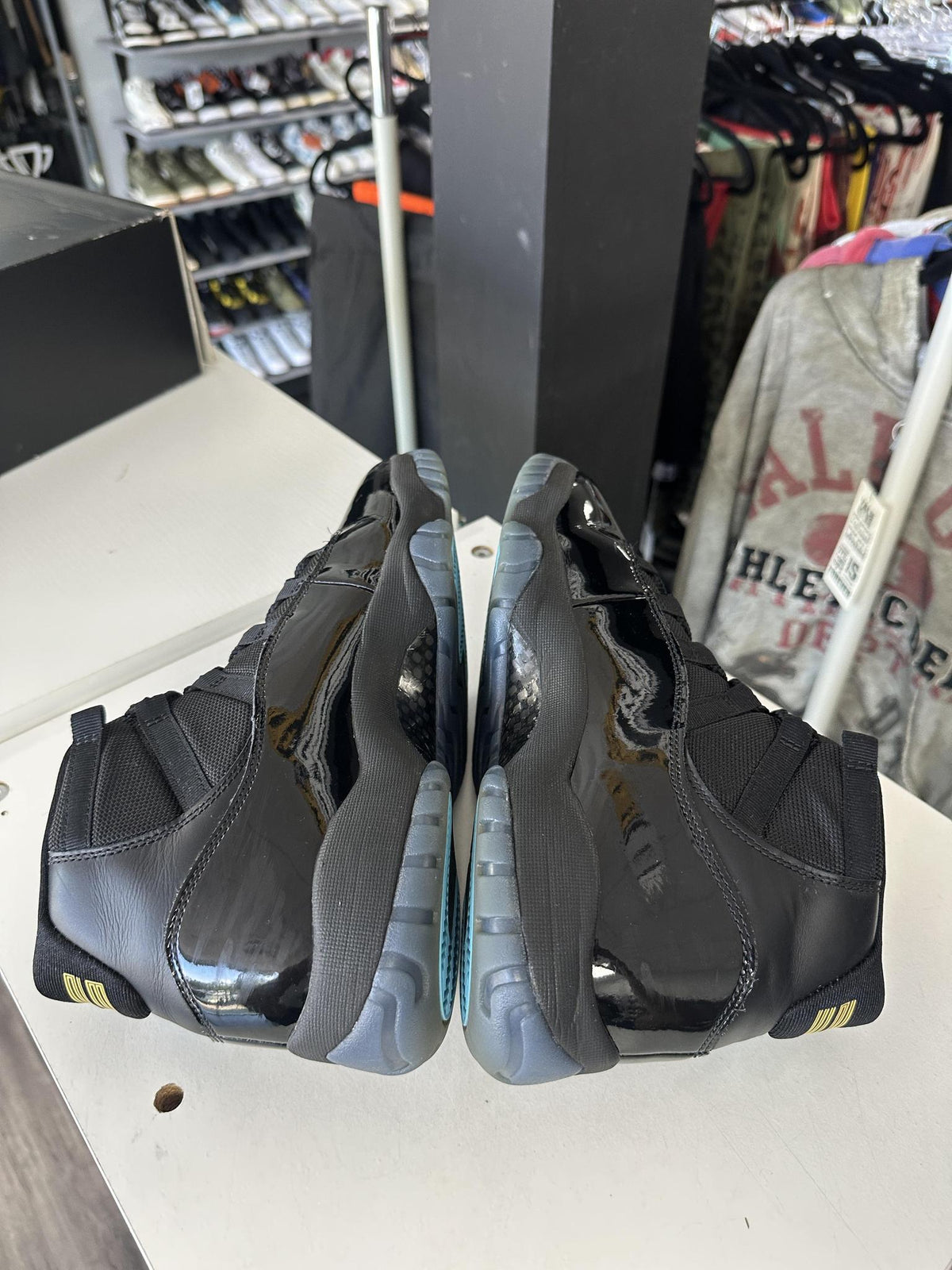 Jordan 11 Gamma Used