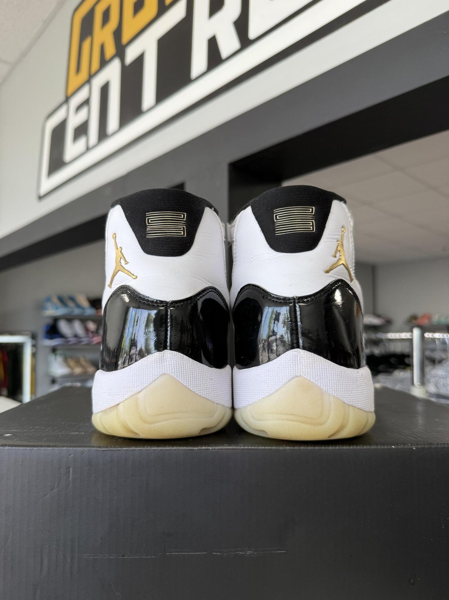 Jordan 11 "Gratitude" Used Size 11