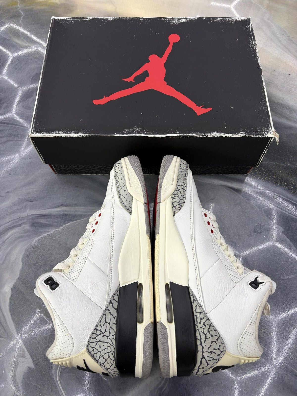Jordan 3 "Reimagined" Used Size 9