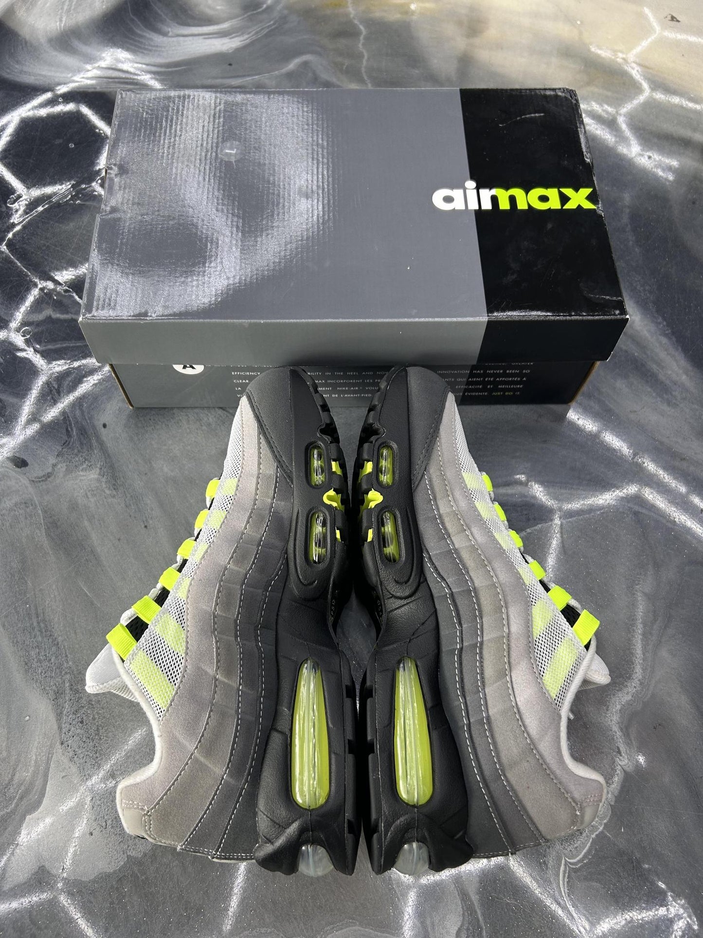 Nike Air Max 95 "Neon" Used Size 8.5