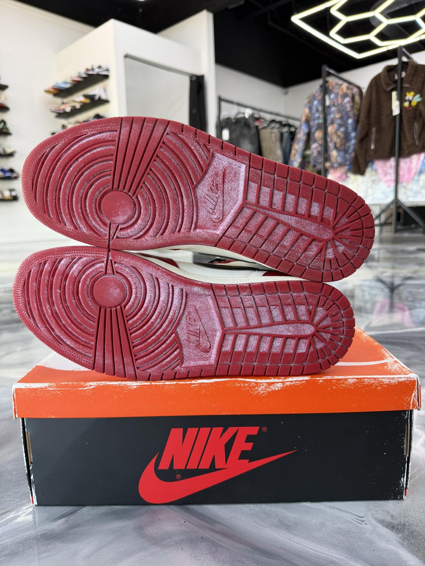 Jordan 1 "Lost & Found" Used Size 12