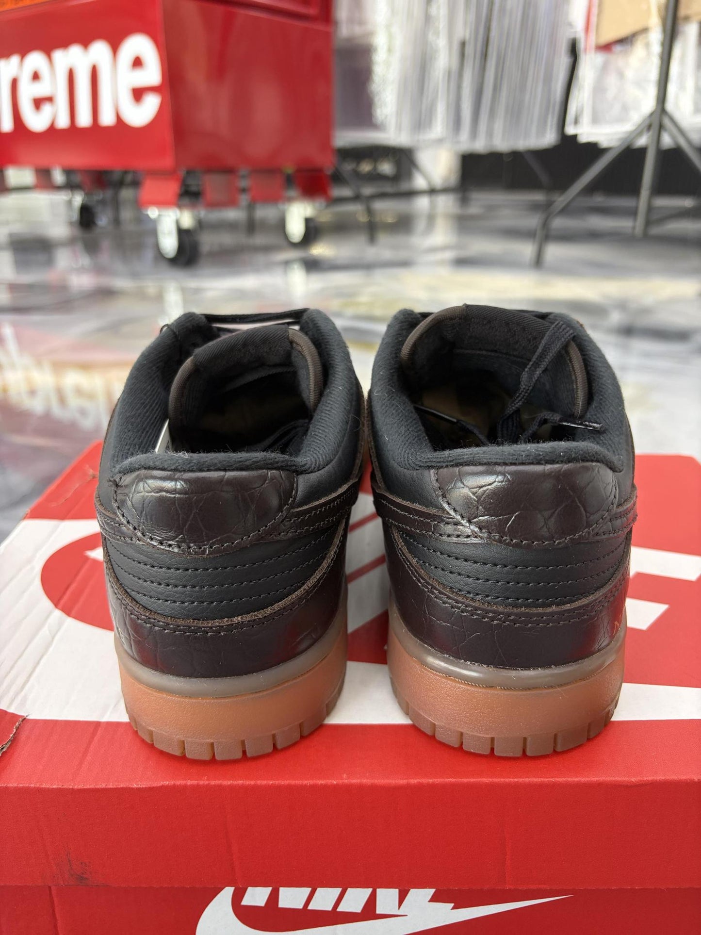 Nike Dunk Low "Velvet Brown" Black Used Size 9.5