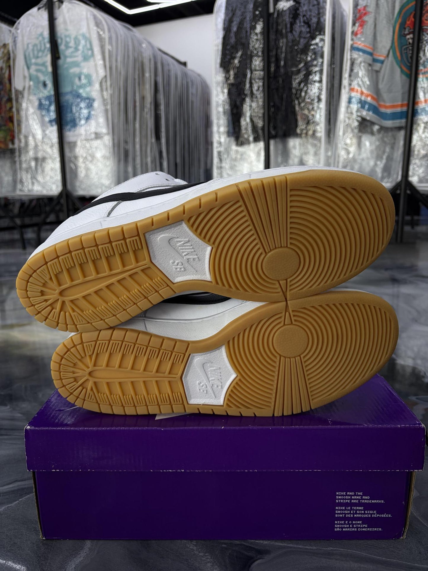Nike SB Dunk Low "White Gum" Used Size 13