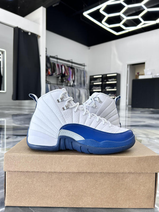 Jordan 12 "French Blue" Used Size 7Y/8.5W