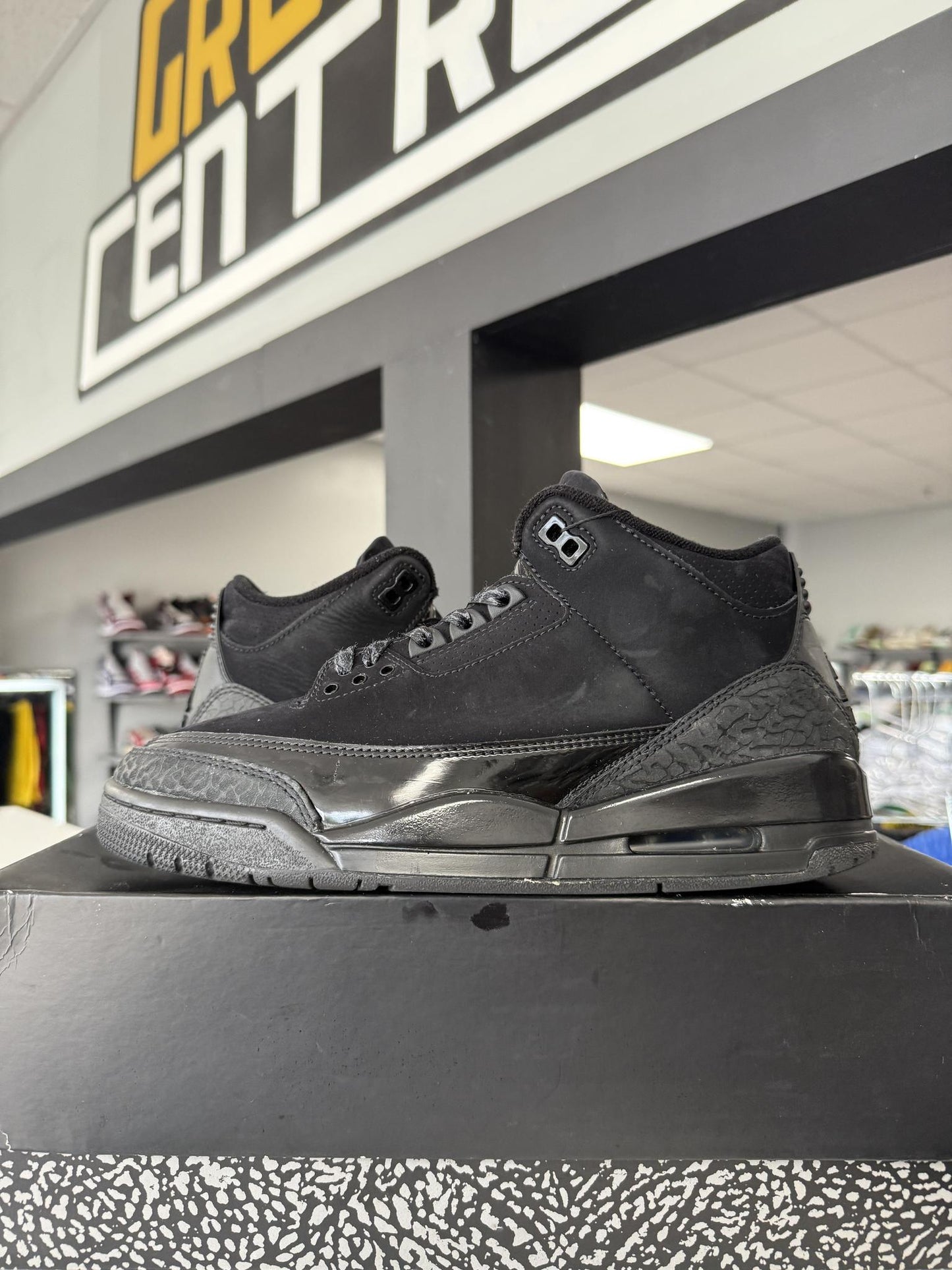 Jordan 3 "Black Cat" Used Size 8