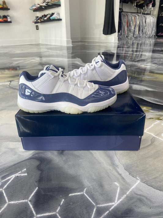 Jordan 11 Low "Diffused Blue" Used Size 8