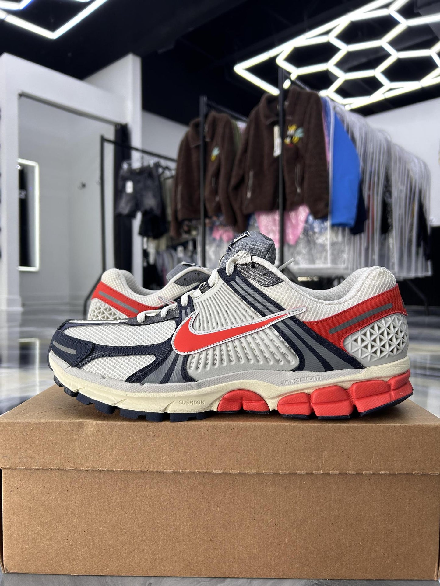 Nike Vomero 5 "USA" Used Size 13