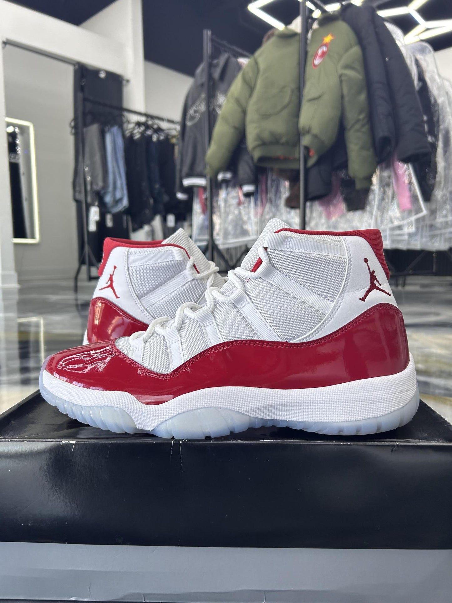 Jordan 11 "Cherry" Used Size 13