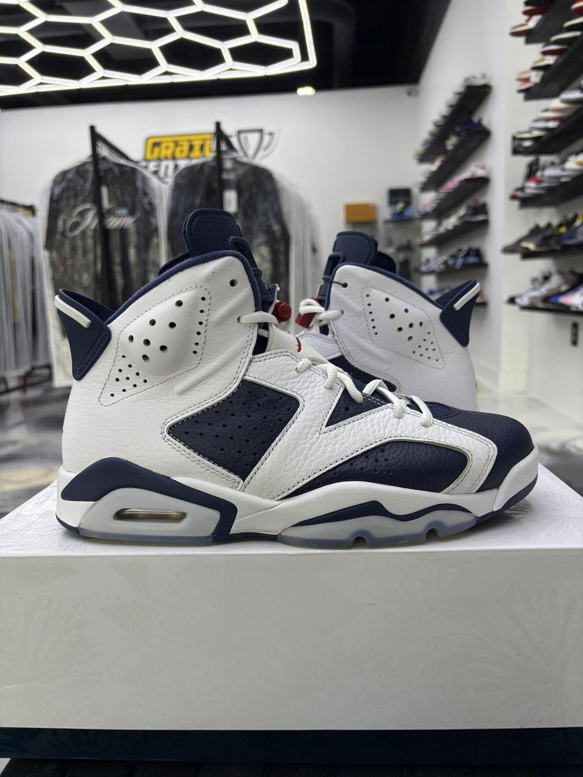 Jordan 6 "Olympic" Used Size 8